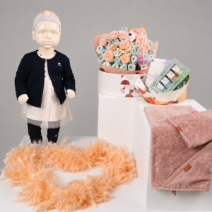 FEETJE jurk wit met zwarte bollen - Geschenkpakket